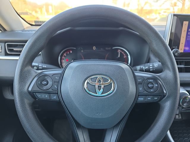 Used 2024 Toyota RAV4 XLE image 18