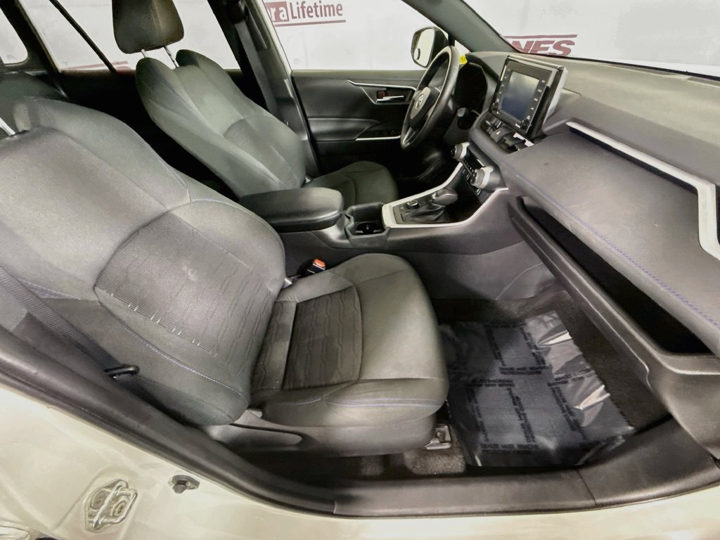 Certified 2022 Toyota RAV4 SE w/ SE Grade Weather Package AWD/4WD image 29