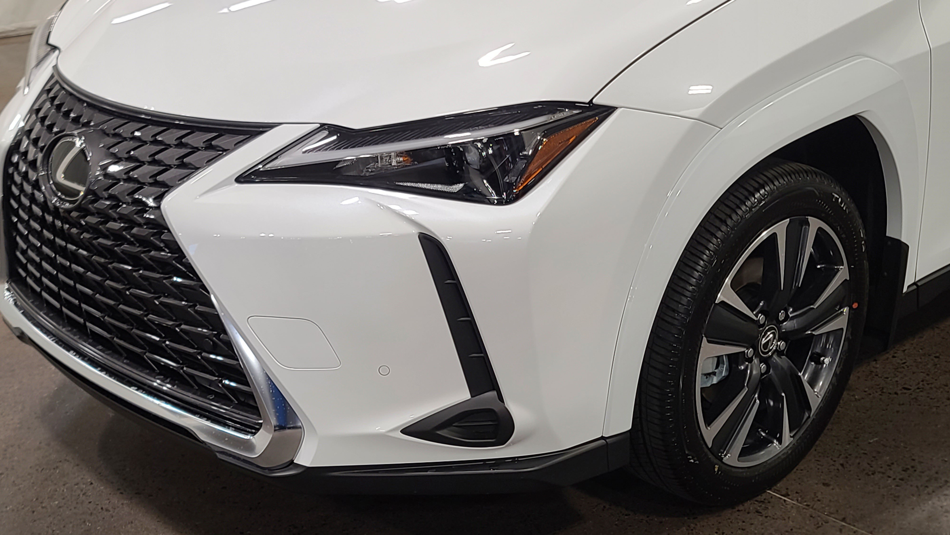 Certified 2026 Lexus UX 300h FWD w/ Accessory Package (2T) image 12