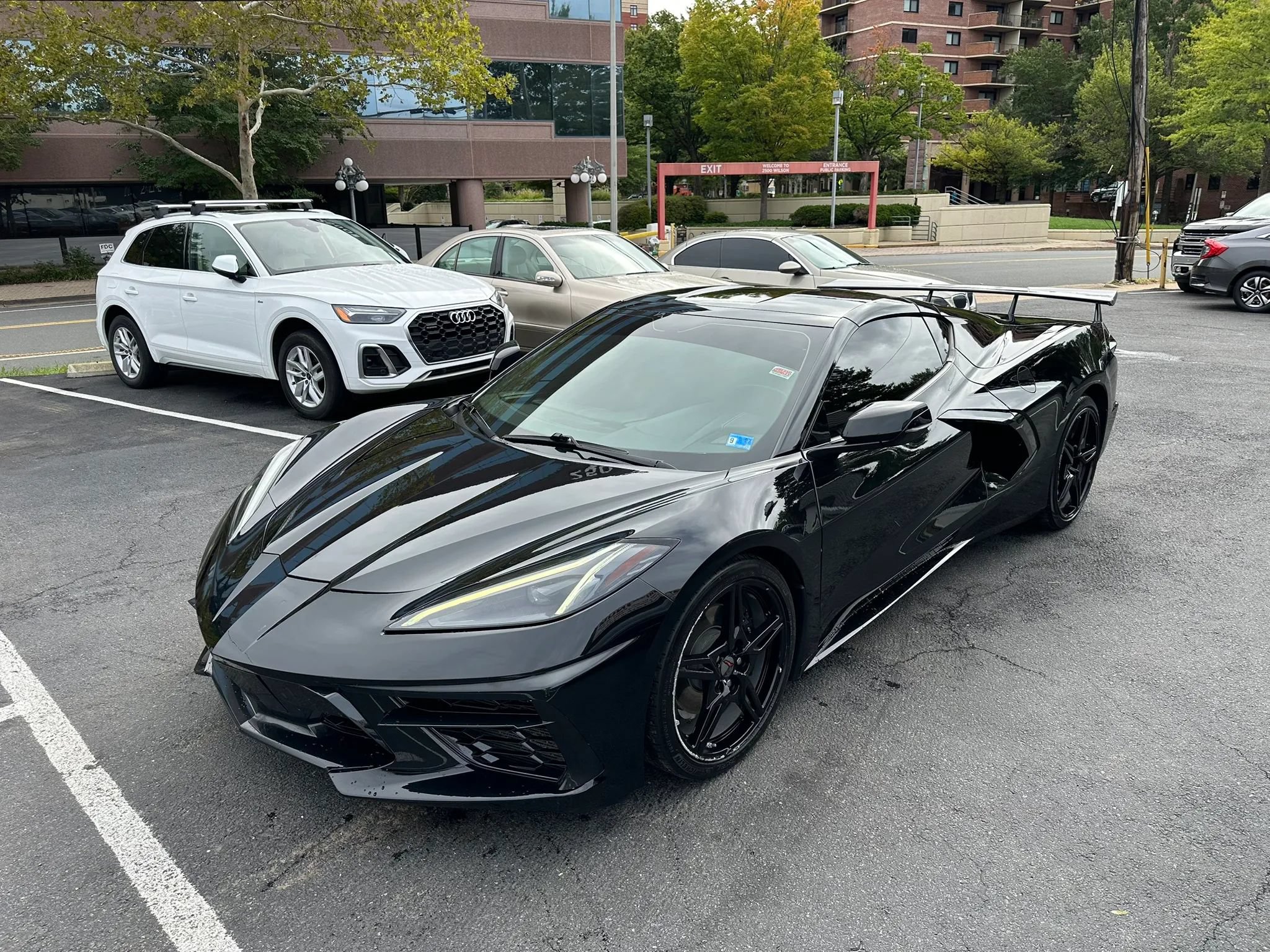 Used 2020 Chevrolet Corvette Stingray Coupe w/ 1LT RWD image 2