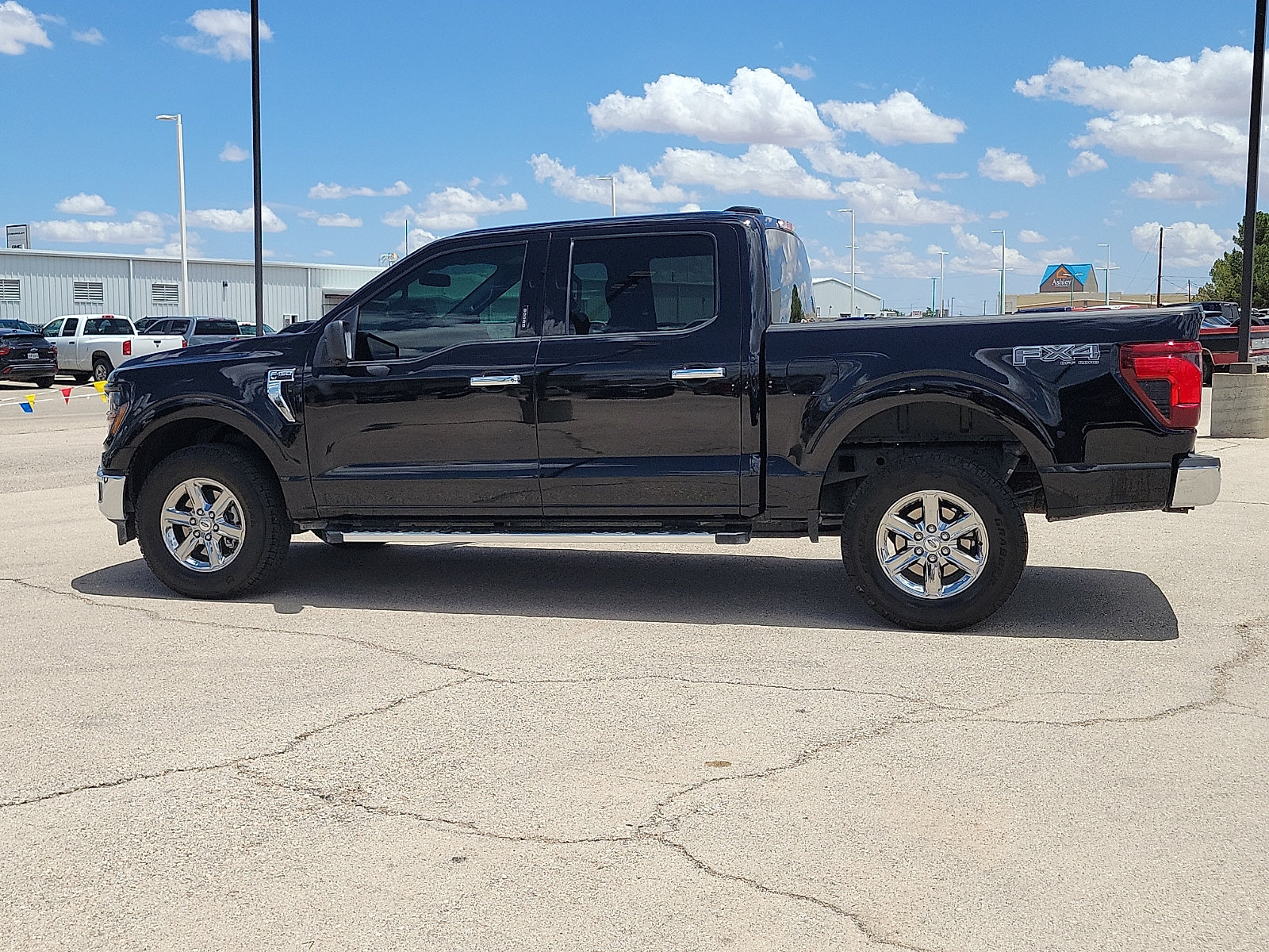 Used 2024 Ford F150 XLT w/ FX4 Off-Road Package AWD/4WD image 2