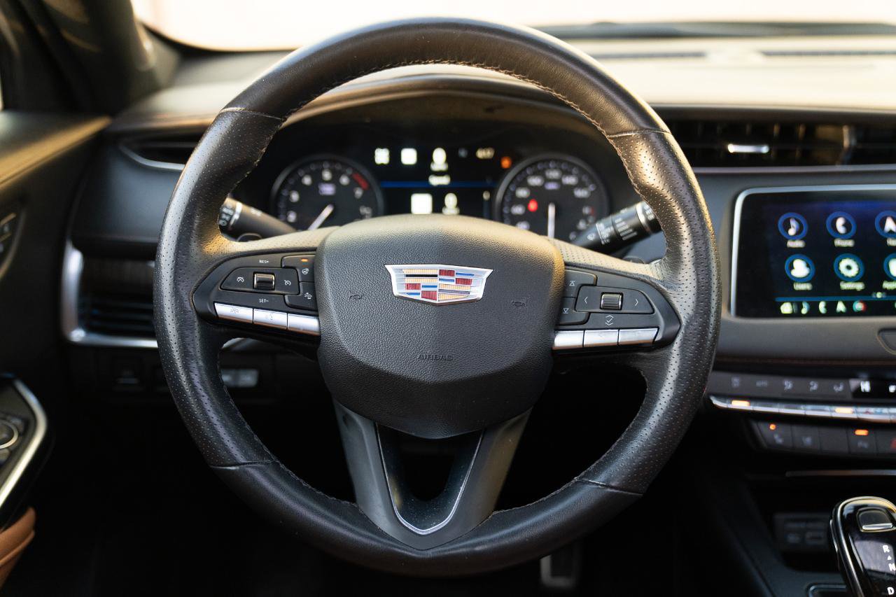 Used 2023 Cadillac XT4 Sport image 39