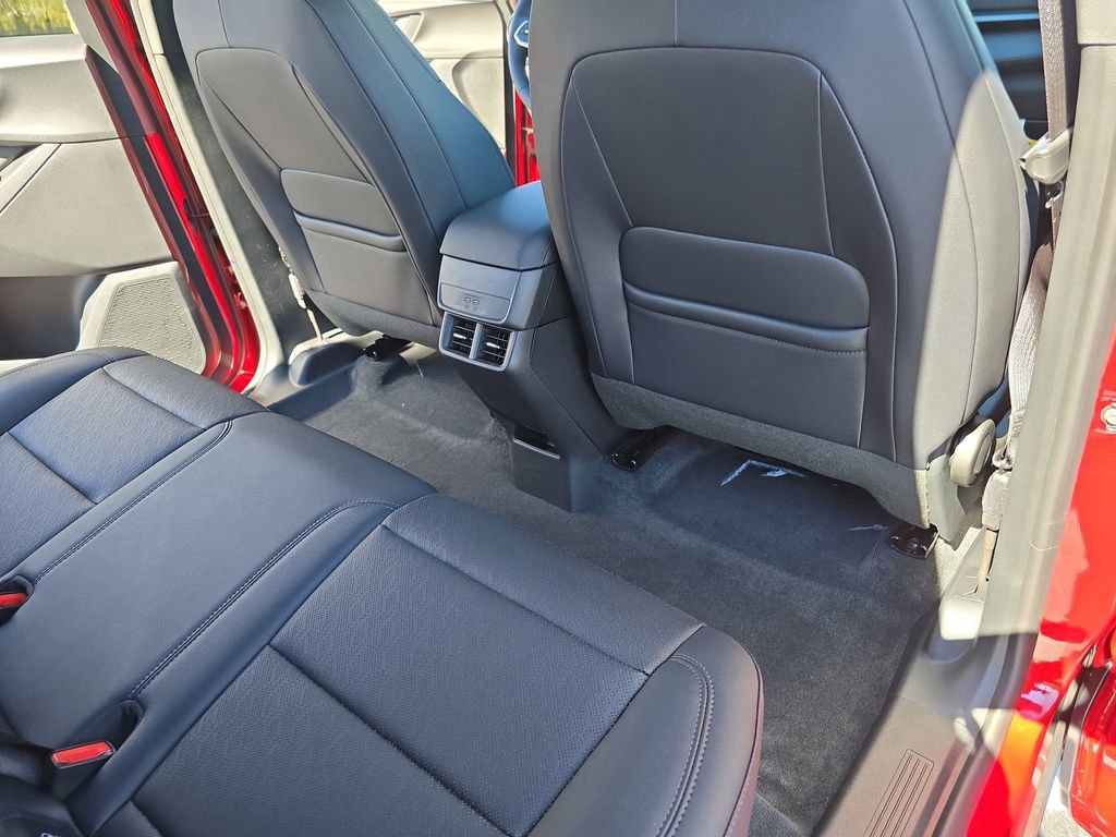 New 2026 Chevrolet Equinox LT w/ Convenience Package II image 11