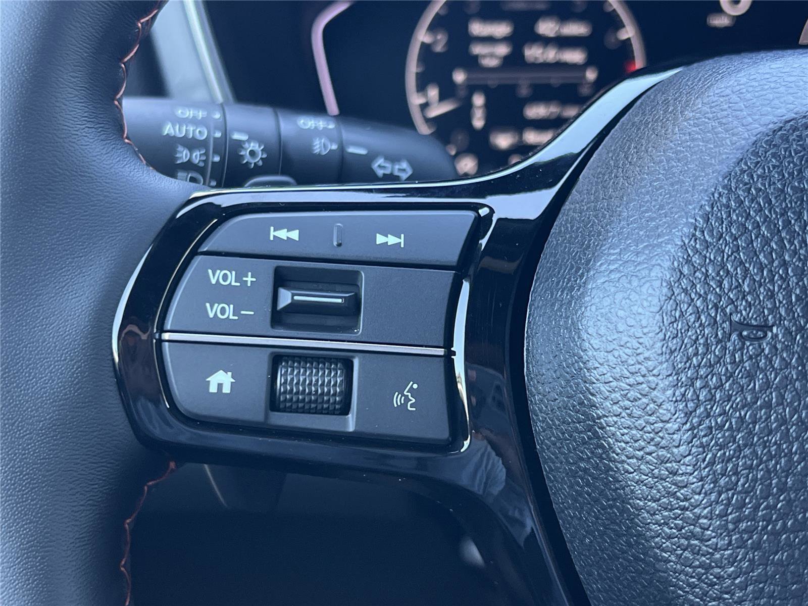 New 2025 Honda Pilot TrailSport image 8