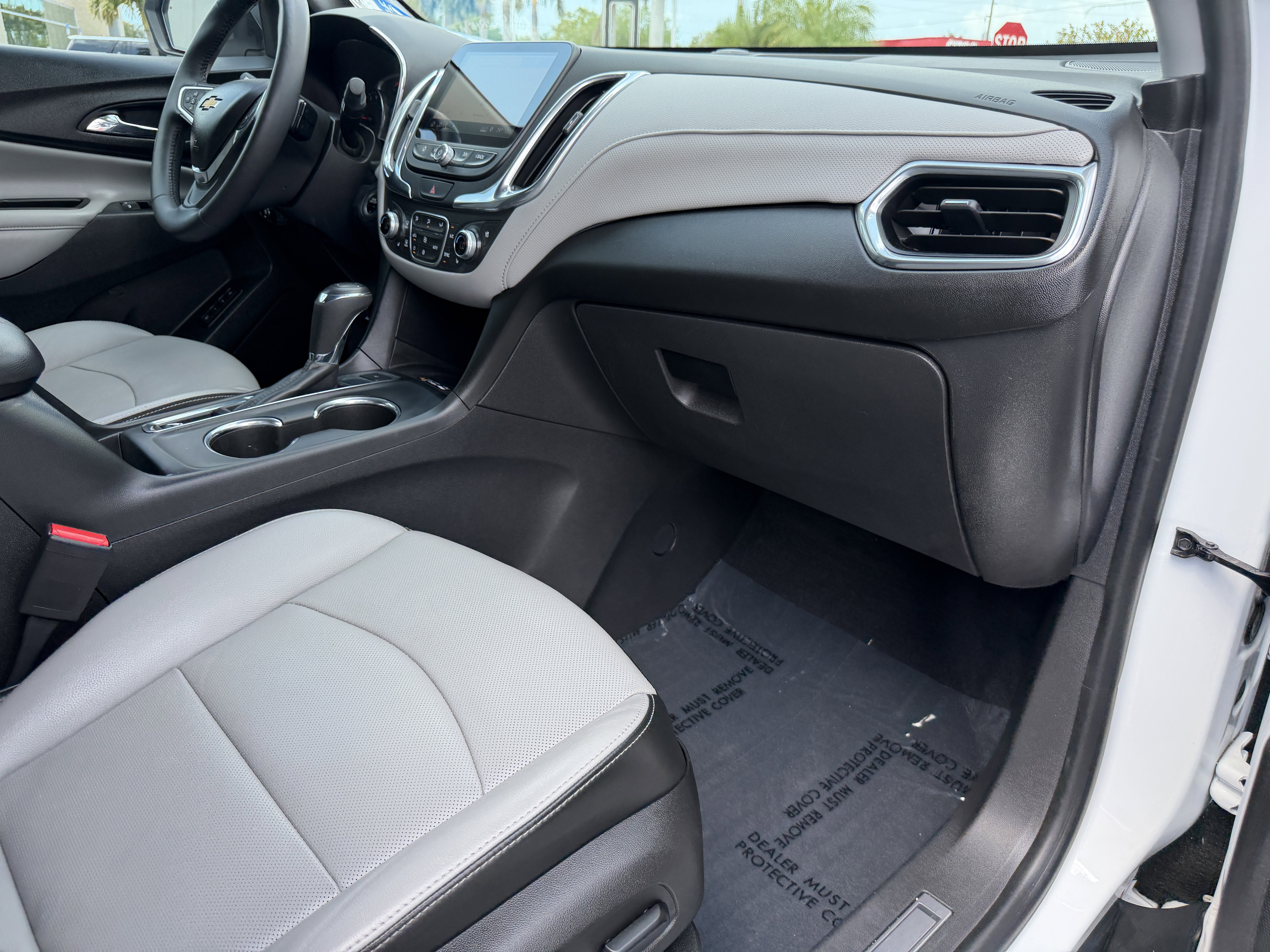 Used 2020 Chevrolet Equinox Premier image 12