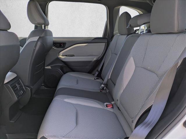 Used 2025 Subaru Forester Premium AWD/4WD image 18