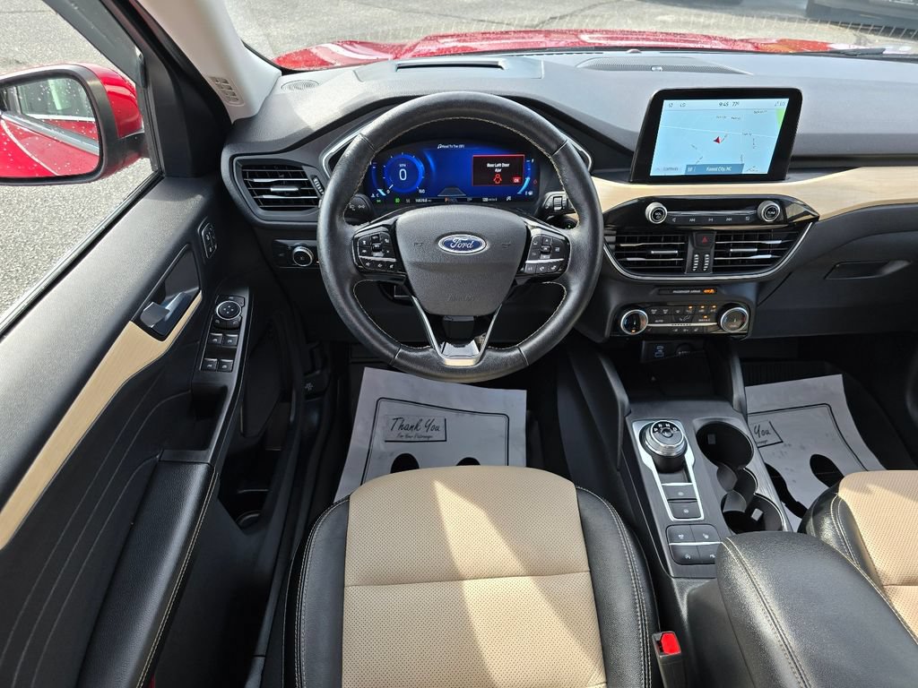 Used 2022 Ford Escape Titanium w/ Titanium Elite Package AWD/4WD image 14