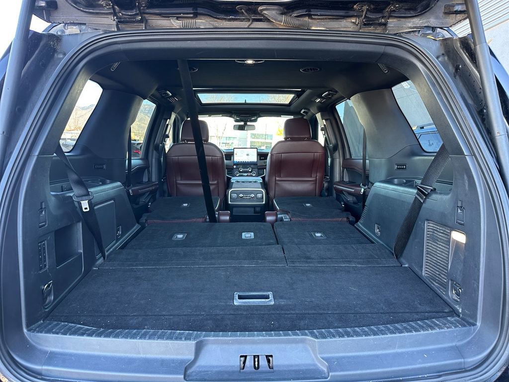 Used 2024 Ford Expedition Limited image 30