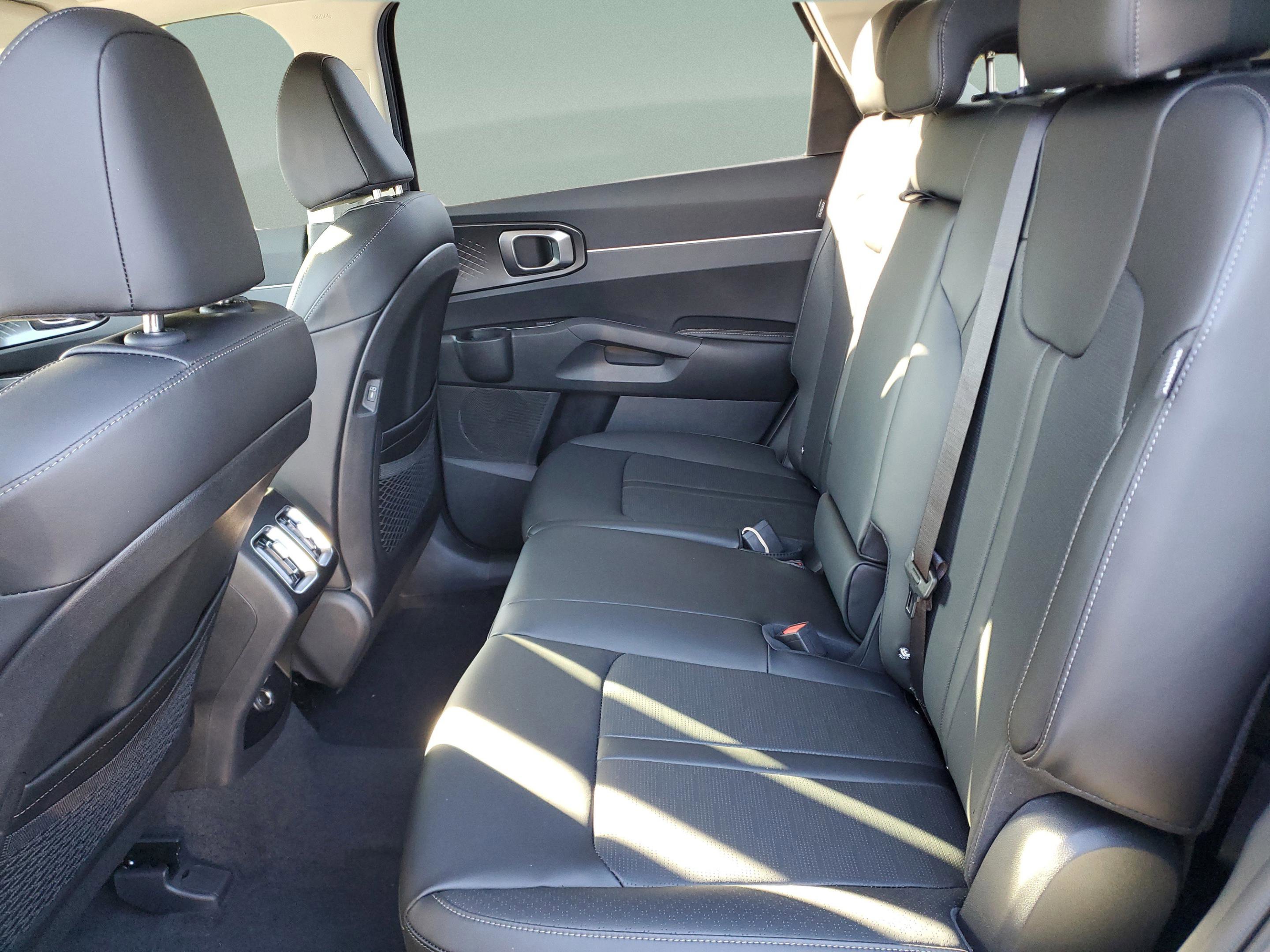 New 2026 Kia Sorento S FWD image 10