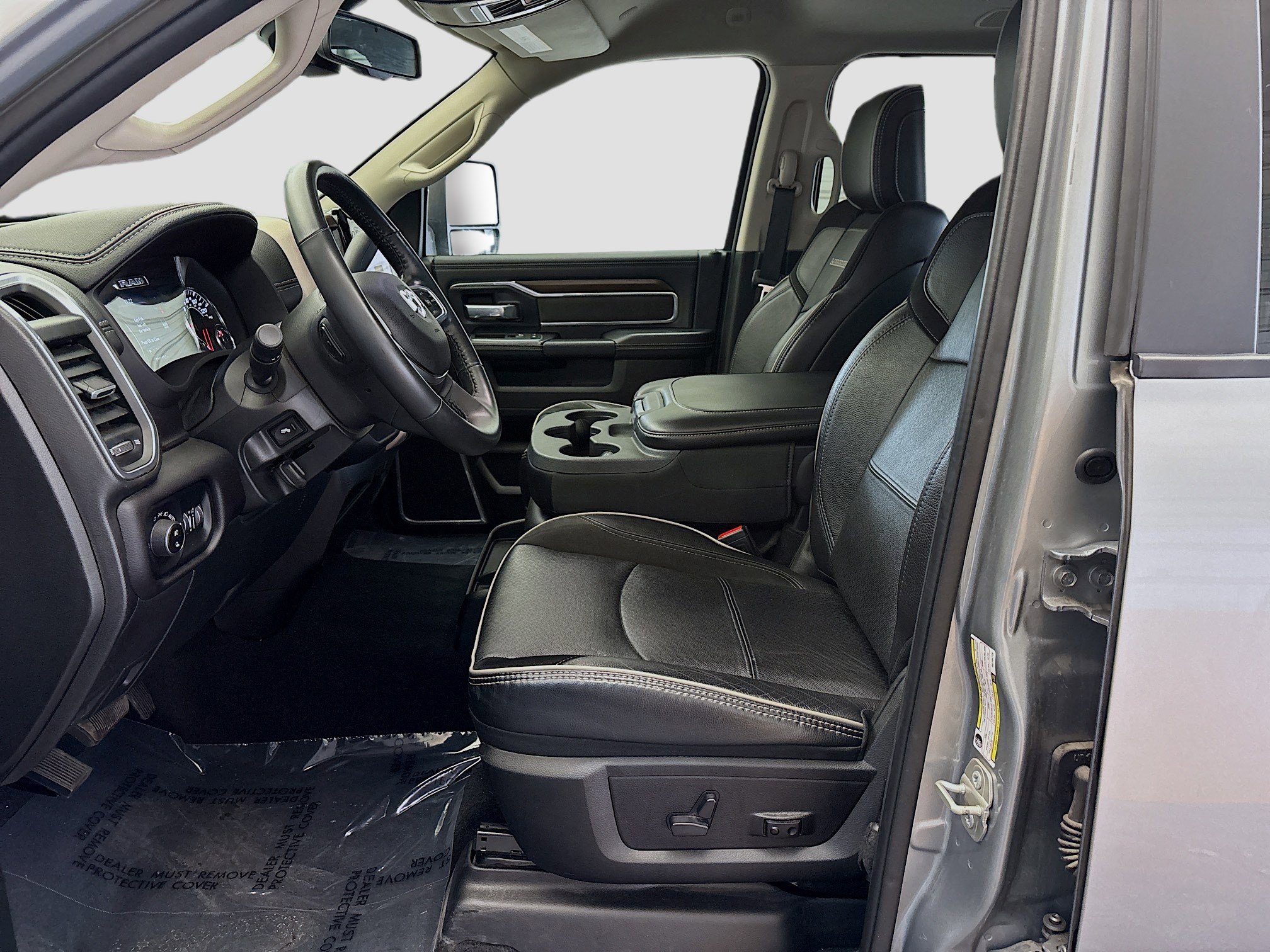 Used 2024 RAM 2500 Laramie image 13