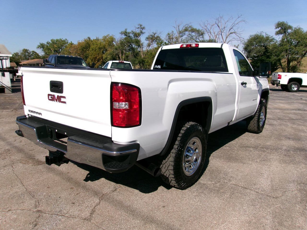 Used 2016 GMC Sierra 3500 4x4 Regular Cab w/ Sierra Convenience Package image 2