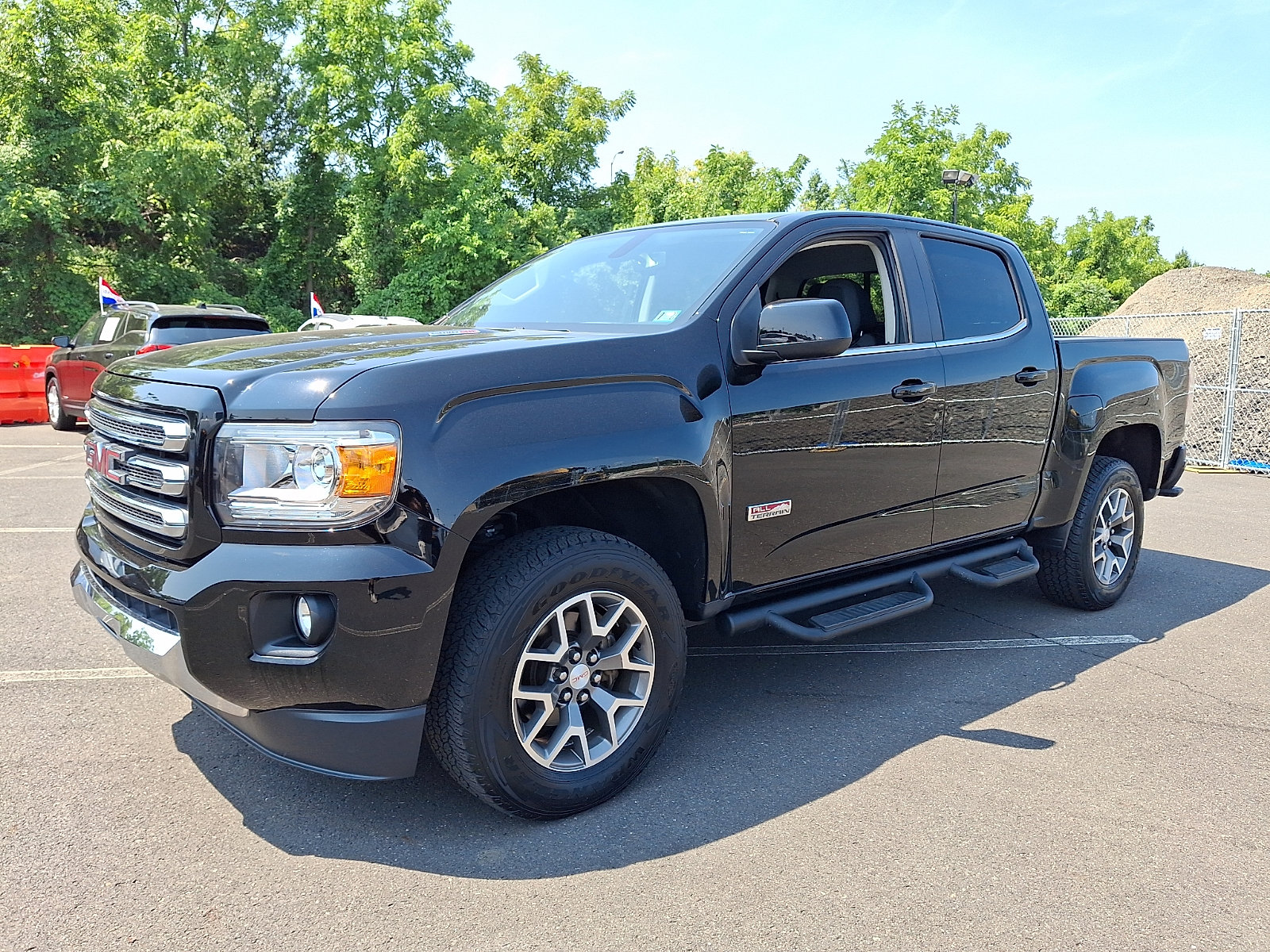 Certified 2016 GMC Canyon SLE w/ All Terrain Adventure Package AWD/4WD image 3