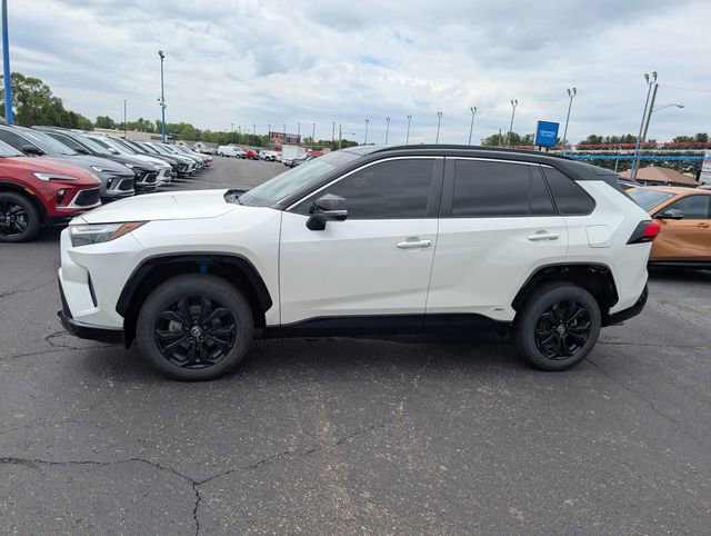 Used 2022 Toyota RAV4 XSE w/ XSE Grade Weather Package AWD/4WD image 5