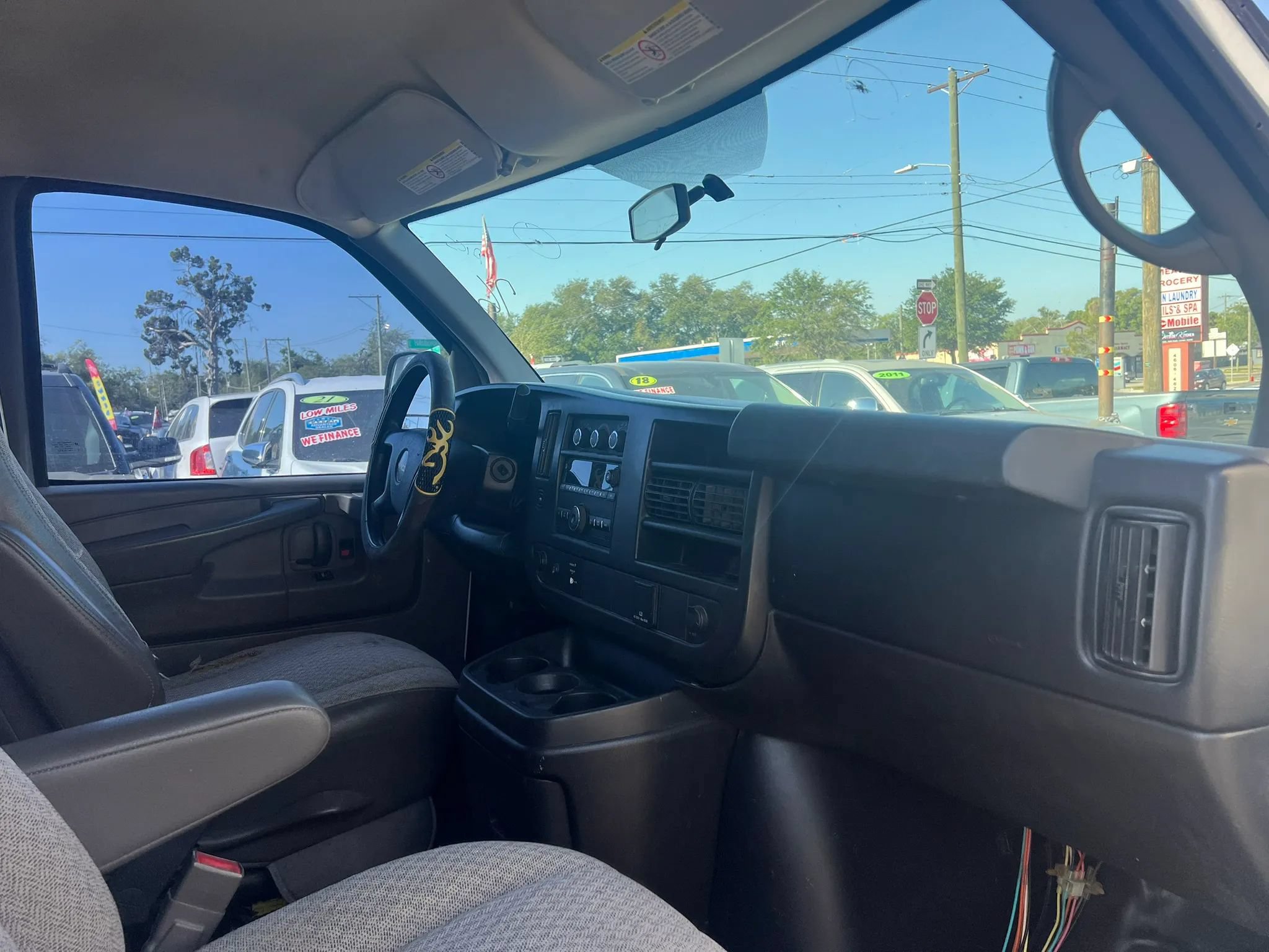 Used 2015 GMC Savana 2500 RWD image 11