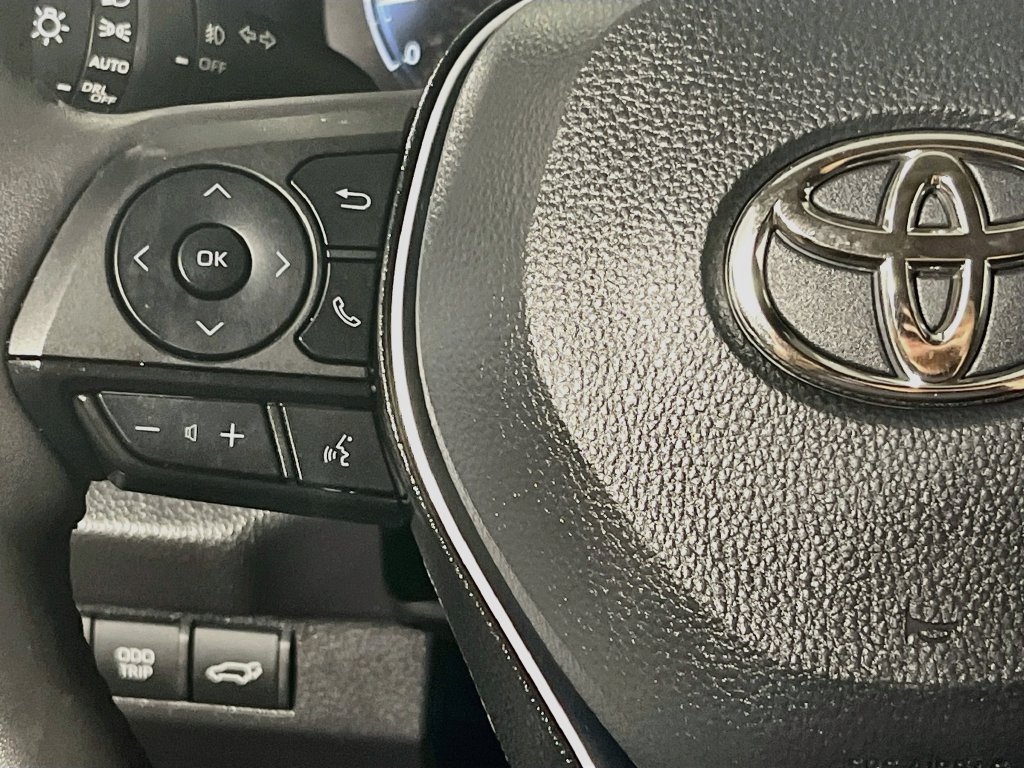 Used 2025 Toyota RAV4 Limited w/ Advanced Technology Package FWD image 16
