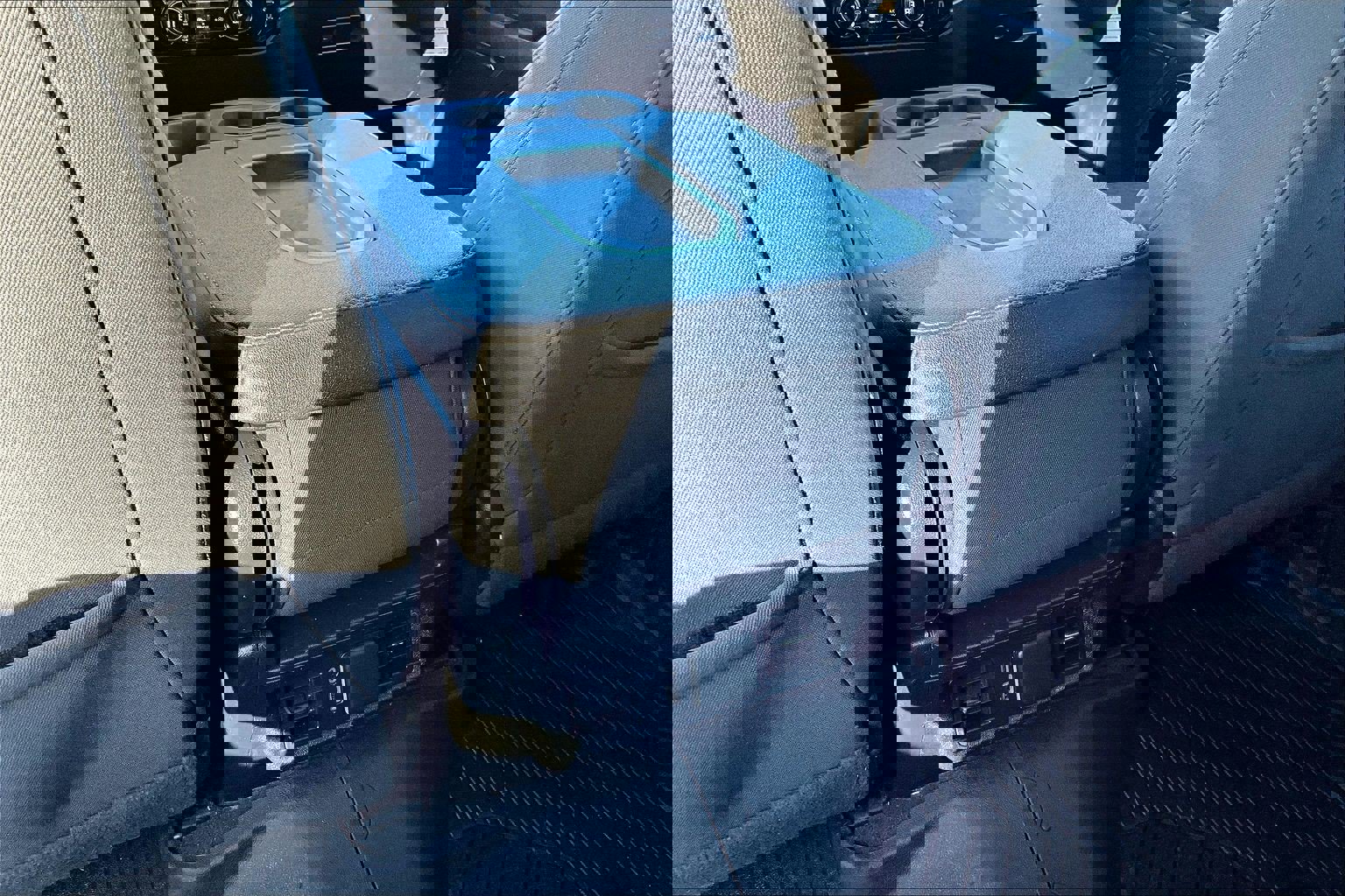 Used 2024 Chevrolet Silverado 2500 LT w/ Convenience Package image 11