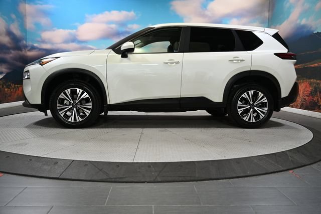 Used 2023 Nissan Rogue SV FWD image 4
