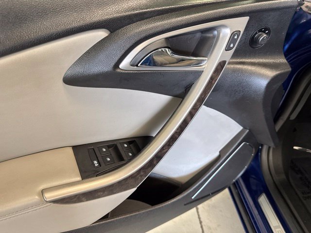 Used 2013 Buick Verano Convenience FWD image 34