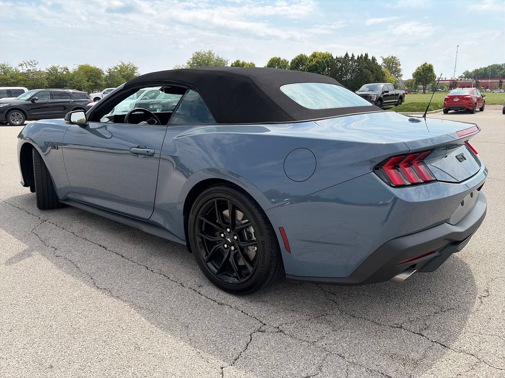 Used 2024 Ford Mustang GT Premium RWD image 5