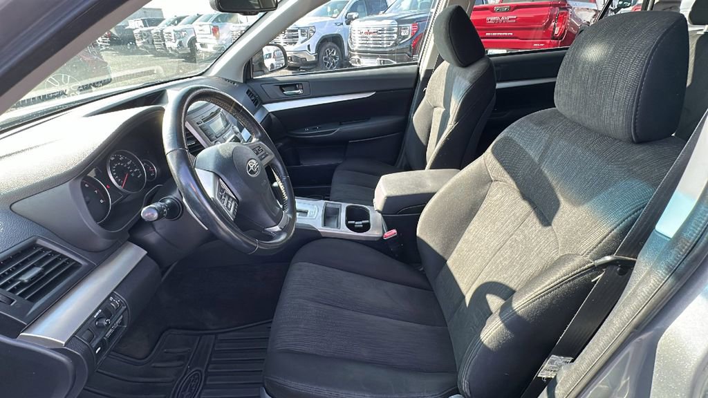 Used 2013 Subaru Outback 2.5i Premium w/ Popular Pkg 1A image 9