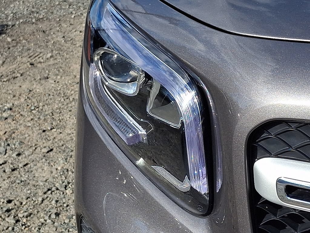 Used 2021 Mercedes-Benz GLB 250 4MATIC image 34