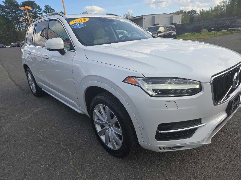 Used 2018 Volvo XC90 T6 Momentum w/ Convenience Package image 3