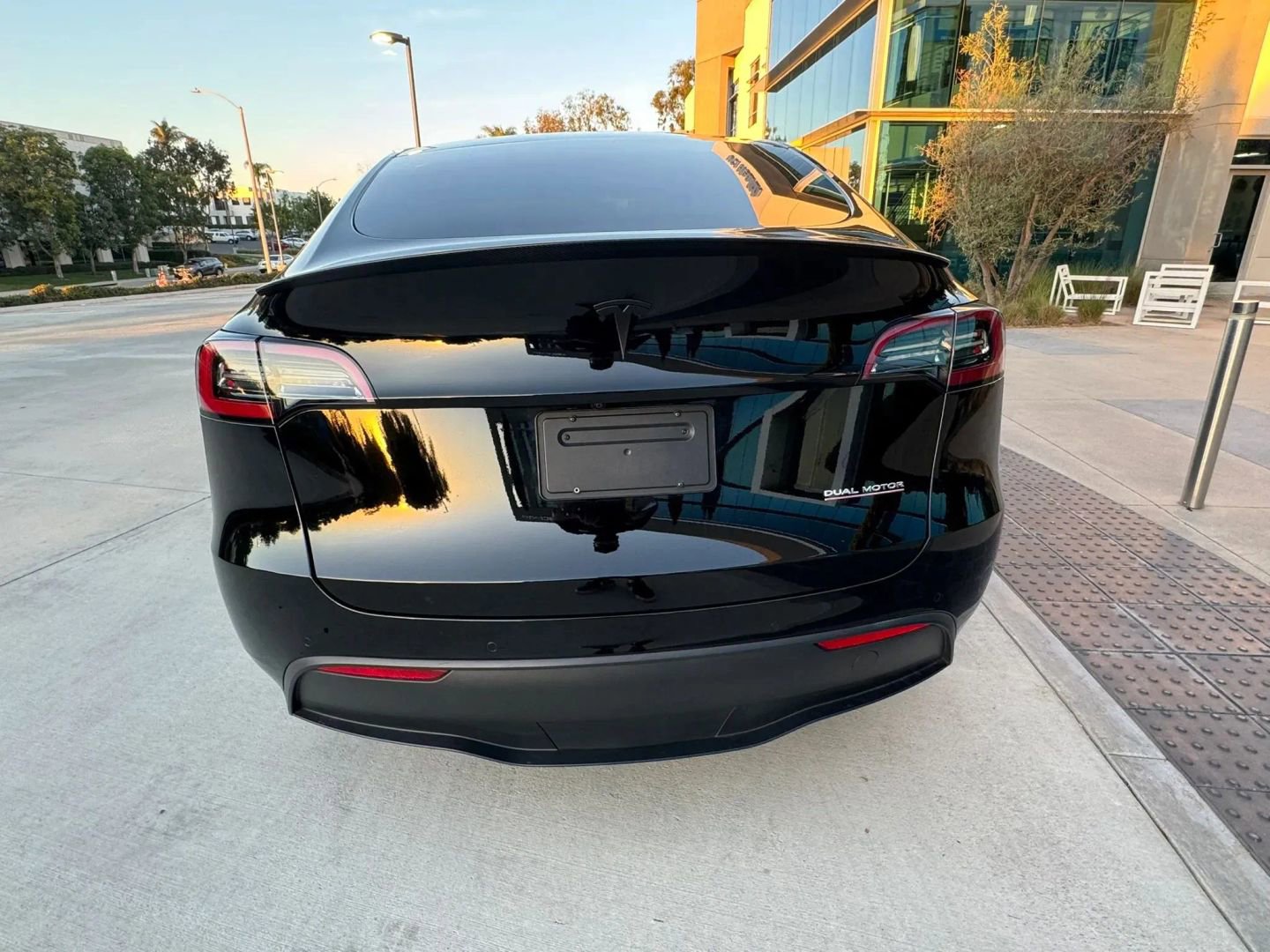 Used 2023 Tesla Model Y Performance AWD/4WD image 5