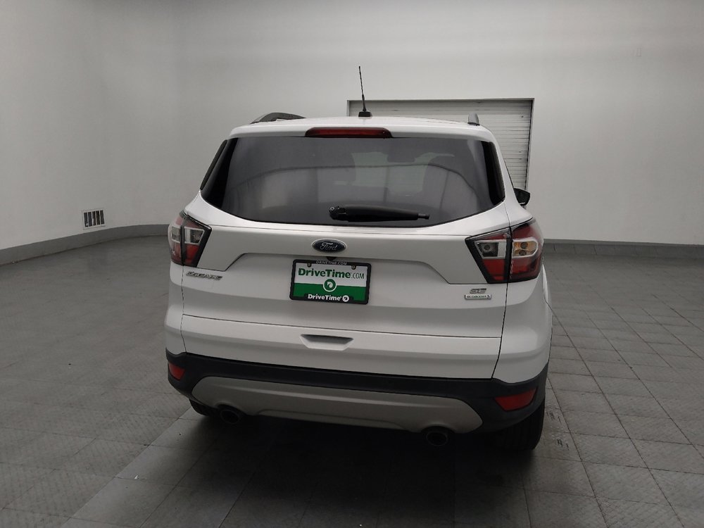 Used 2017 Ford Escape SE w/ Equipment Group 201A FWD image 7