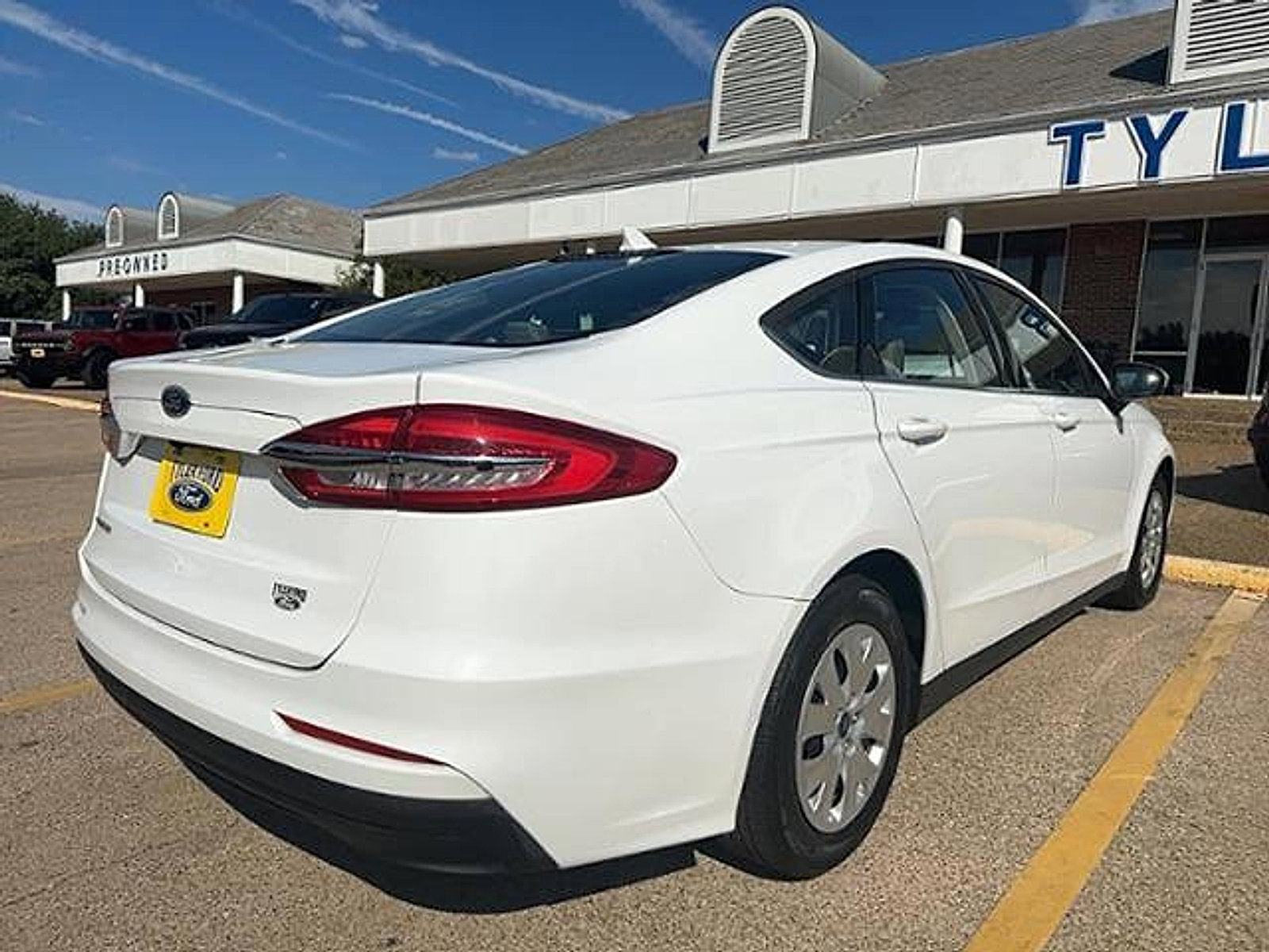 Used 2020 Ford Fusion S image 4