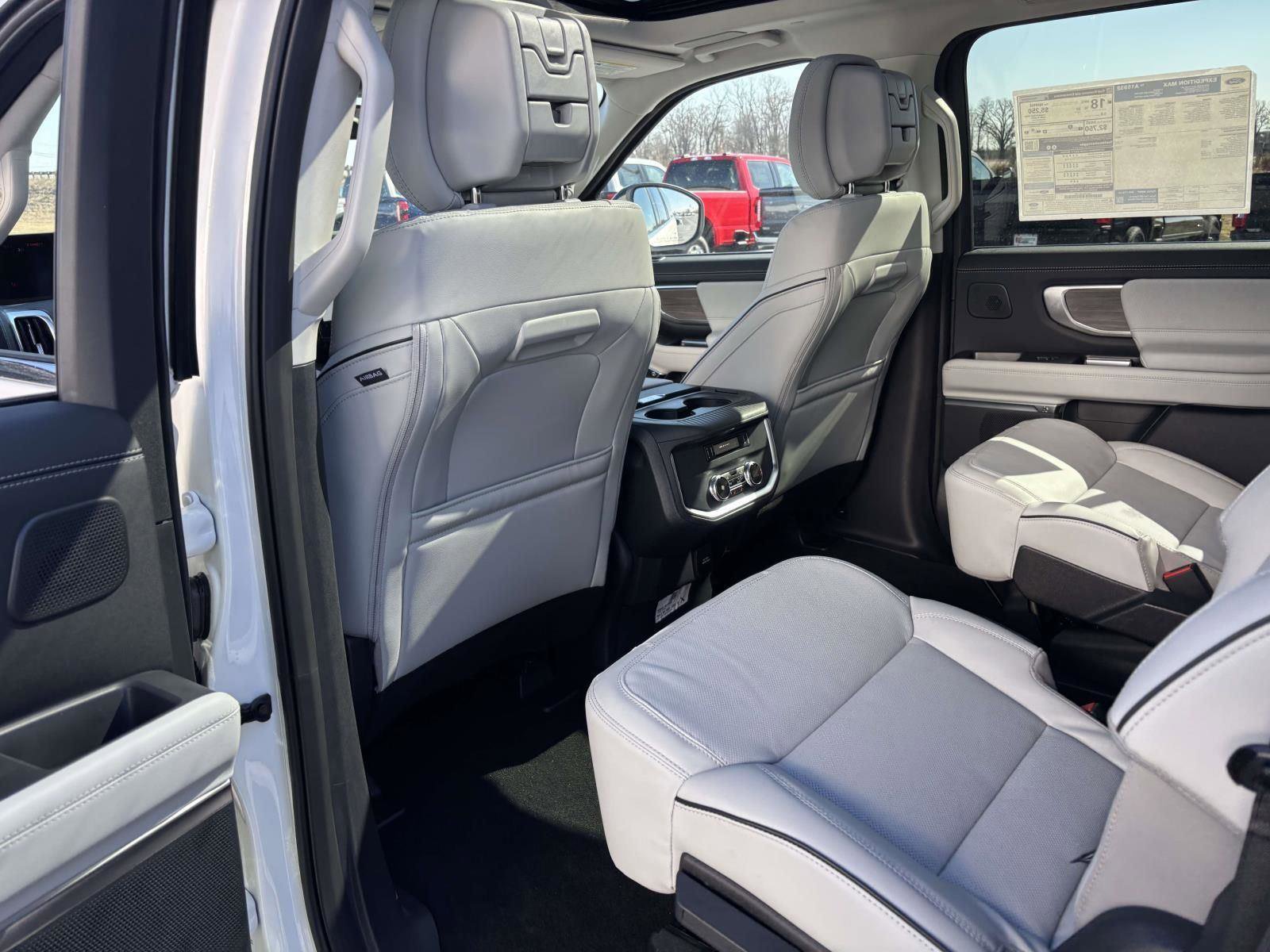 New 2026 Ford Expedition Max Platinum w/ Platinum Ultimate Package AWD/4WD image 29