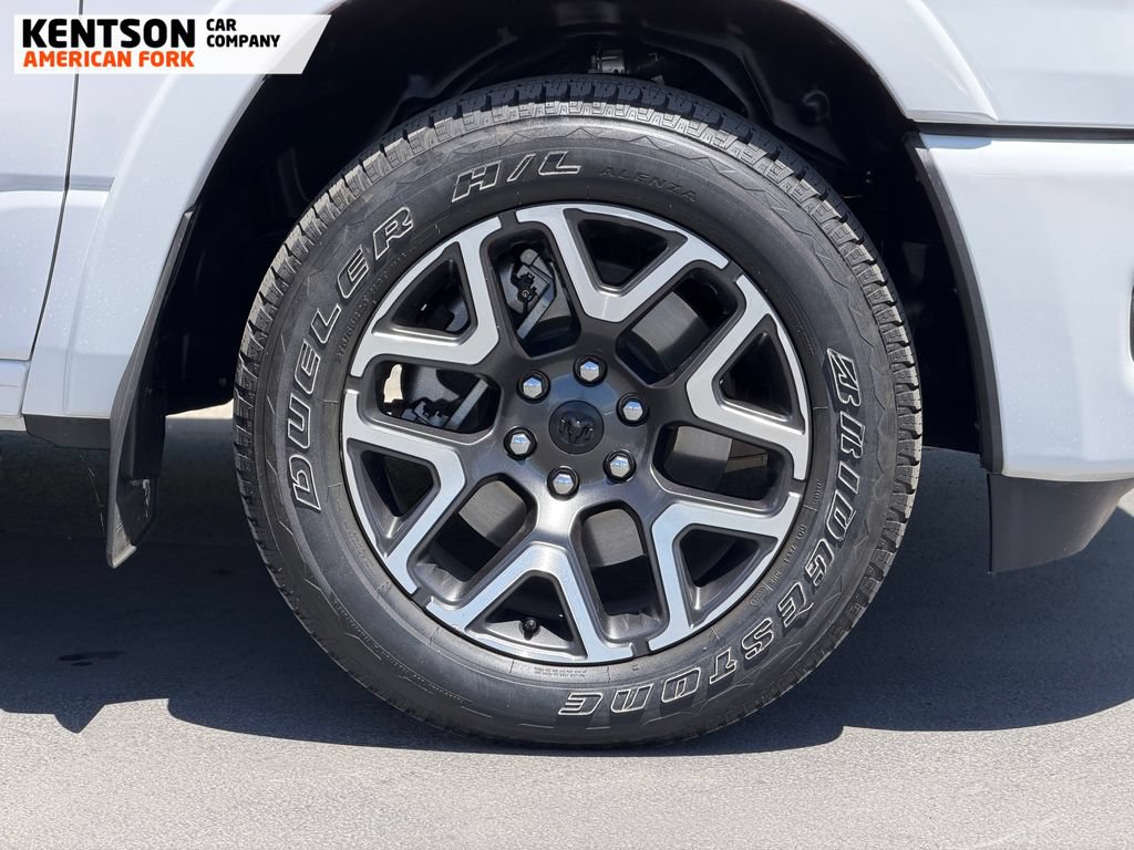 Used 2025 RAM 1500 Laramie w/ Sport Appearance Package AWD/4WD image 12