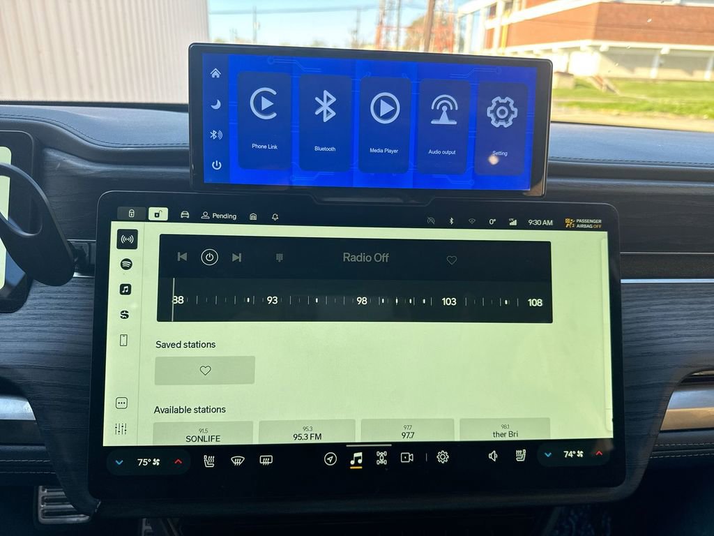 Used 2024 Rivian R1S Adventure image 26