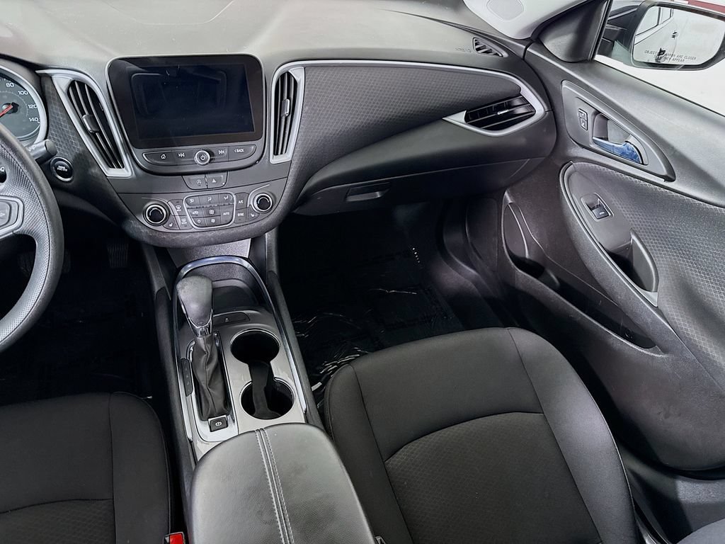 Used 2023 Chevrolet Malibu LT FWD image 25