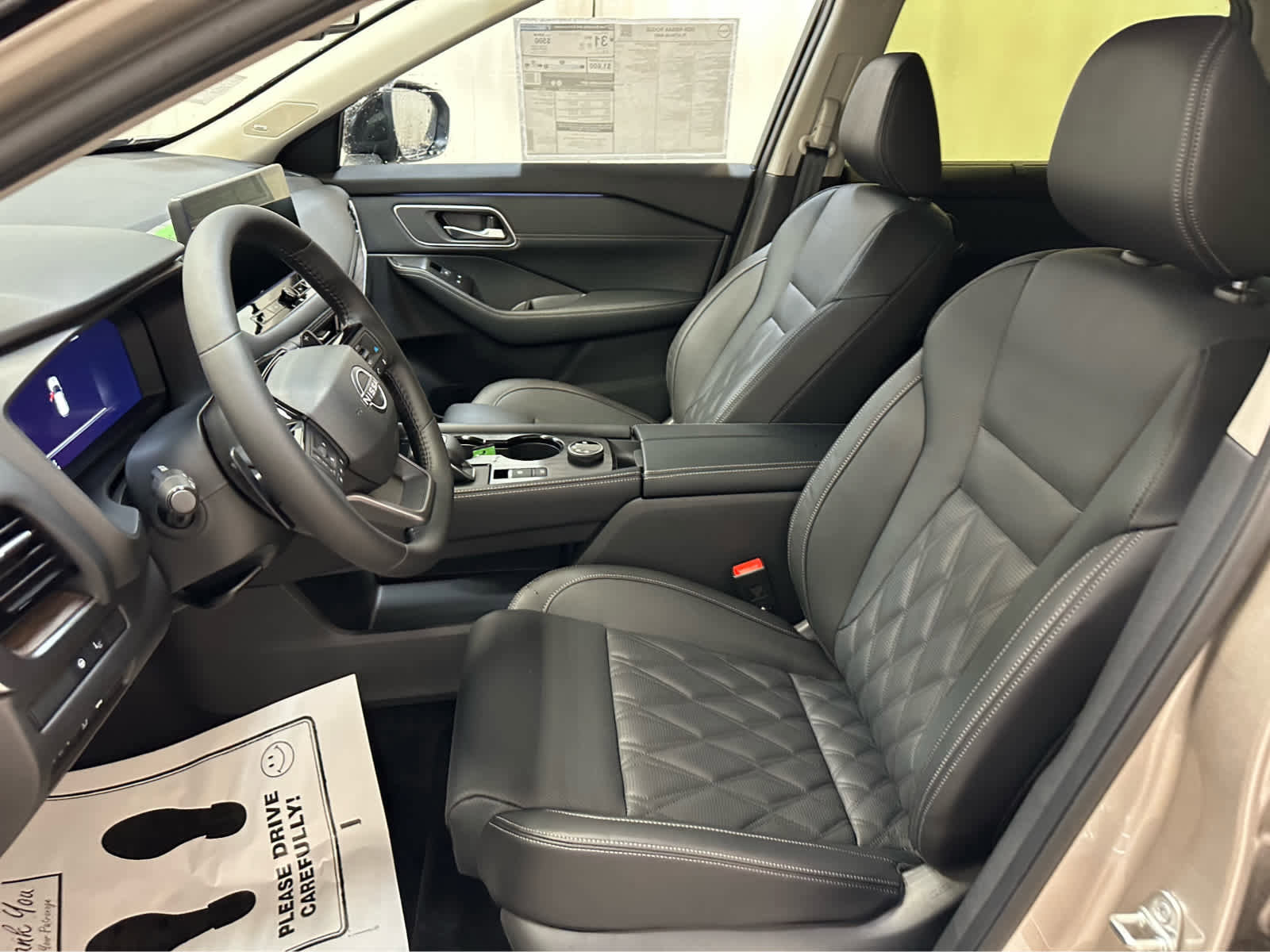 New 2026 Nissan Rogue Platinum image 4