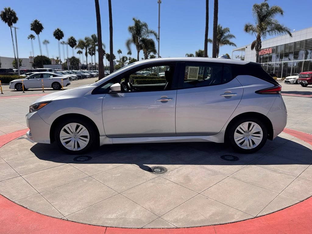 Certified 2023 Nissan Leaf S FWD image 5