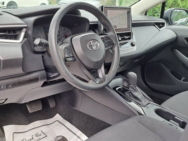Used 2023 Toyota Corolla LE FWD image 8