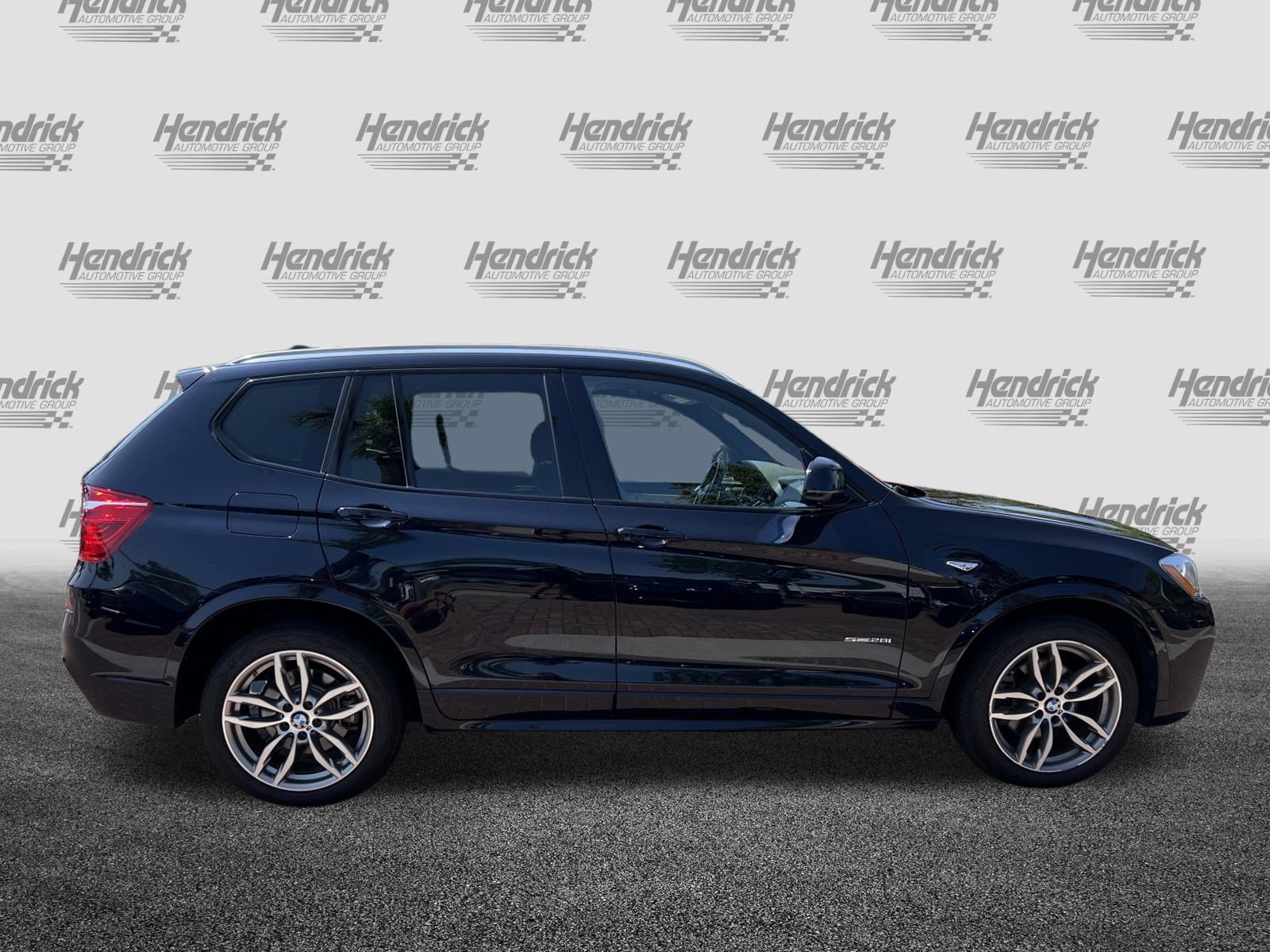 Used 2017 BMW X3 sDrive28i RWD image 11