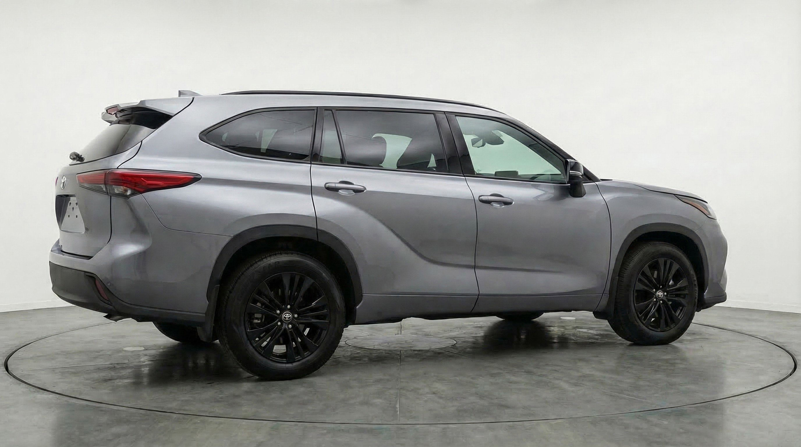 Used 2025 Toyota Highlander XSE AWD/4WD image 9