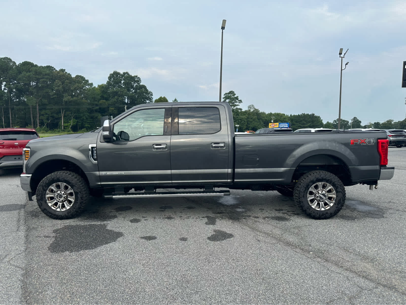 Used 2018 Ford F350 XLT w/ XLT Premium Package AWD/4WD image 10