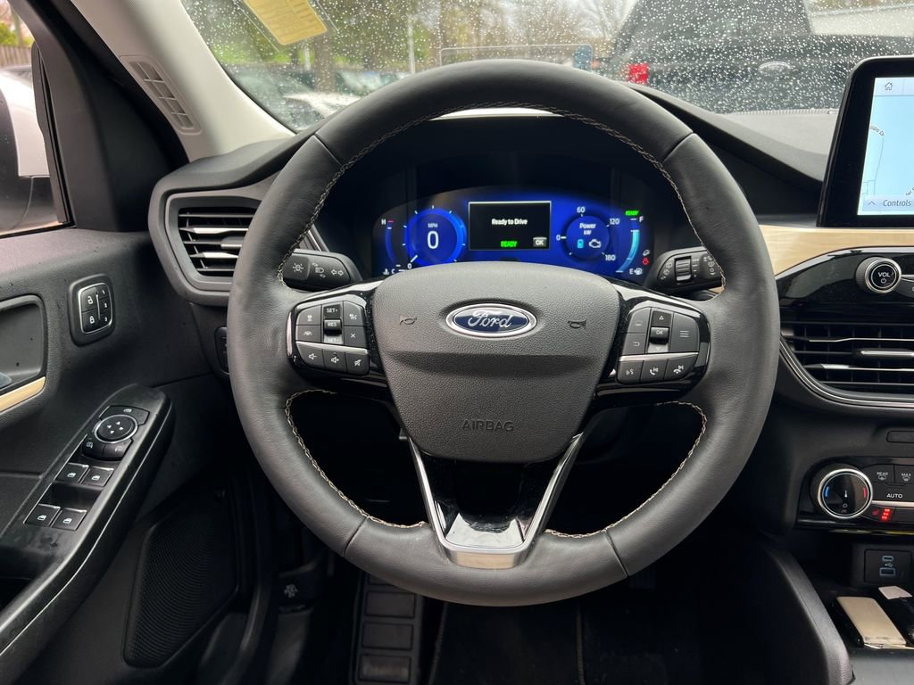 Used 2022 Ford Escape Titanium w/ Titanium Elite Package image 27