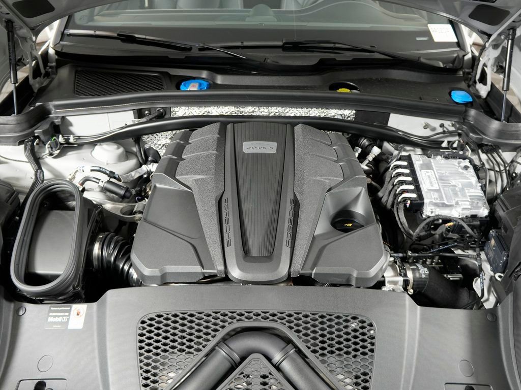 New 2026 Porsche Macan S AWD/4WD image 40