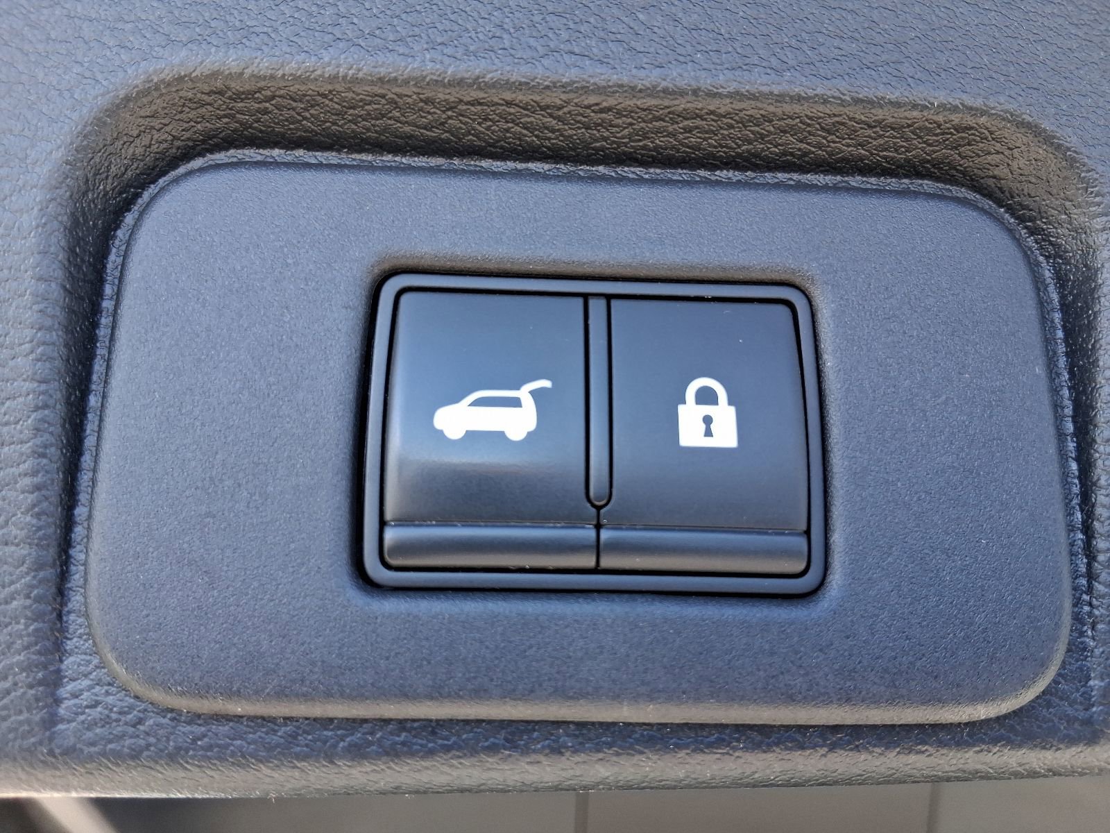 Used 2021 Nissan Rogue SL AWD/4WD image 11