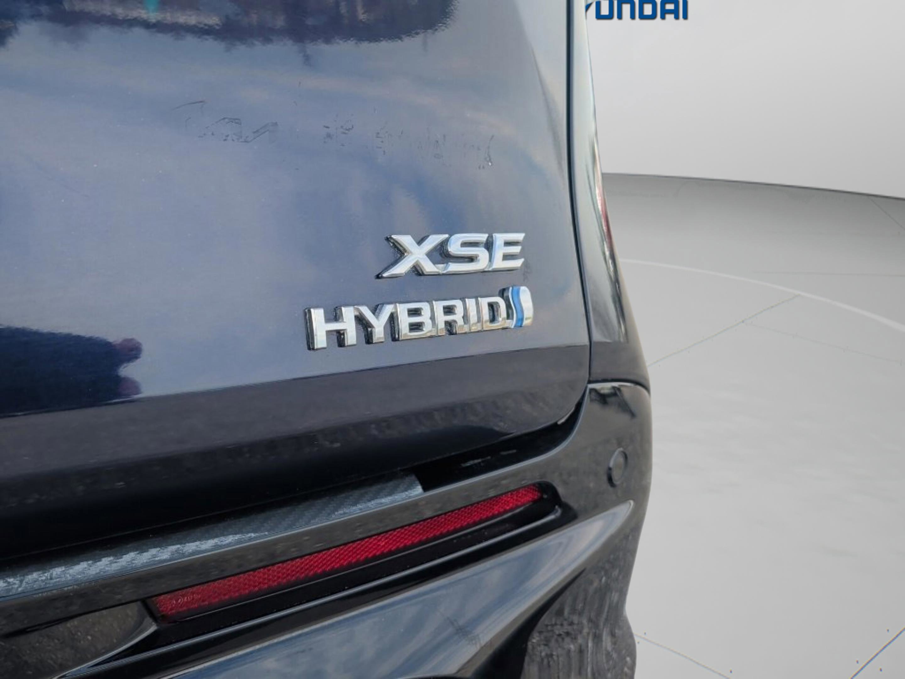 Used 2023 Toyota Sienna XSE w/ XSE Plus Package image 13