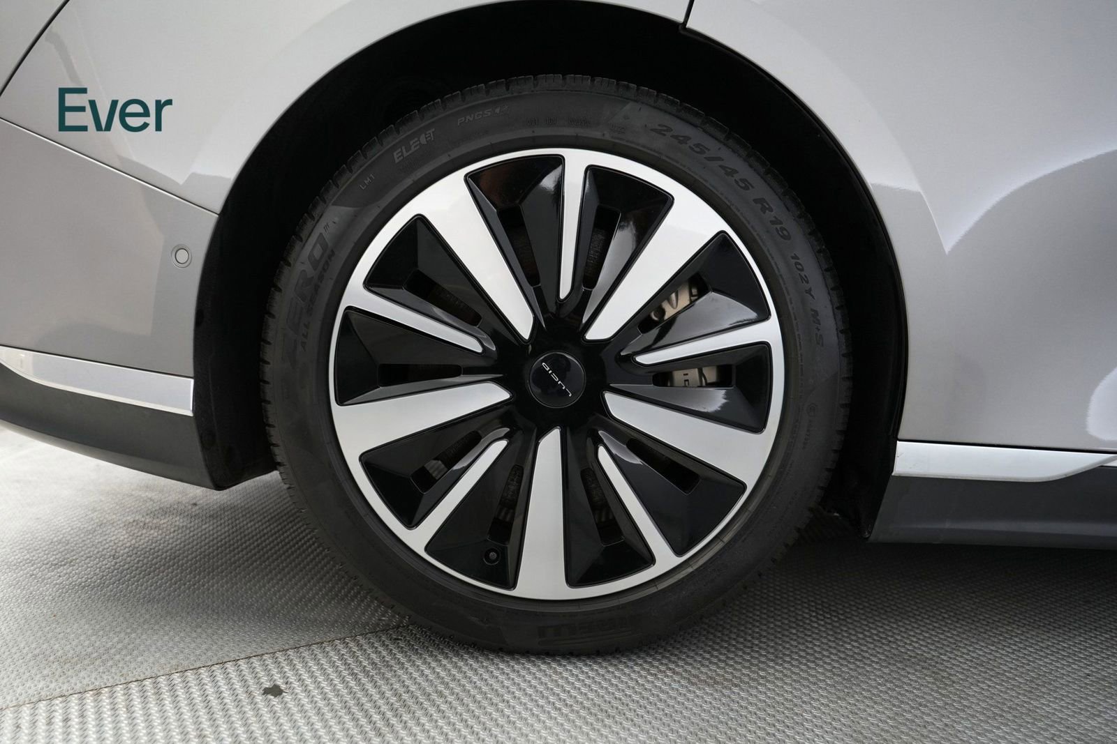 Used 2022 Lucid Air Grand Touring image 17