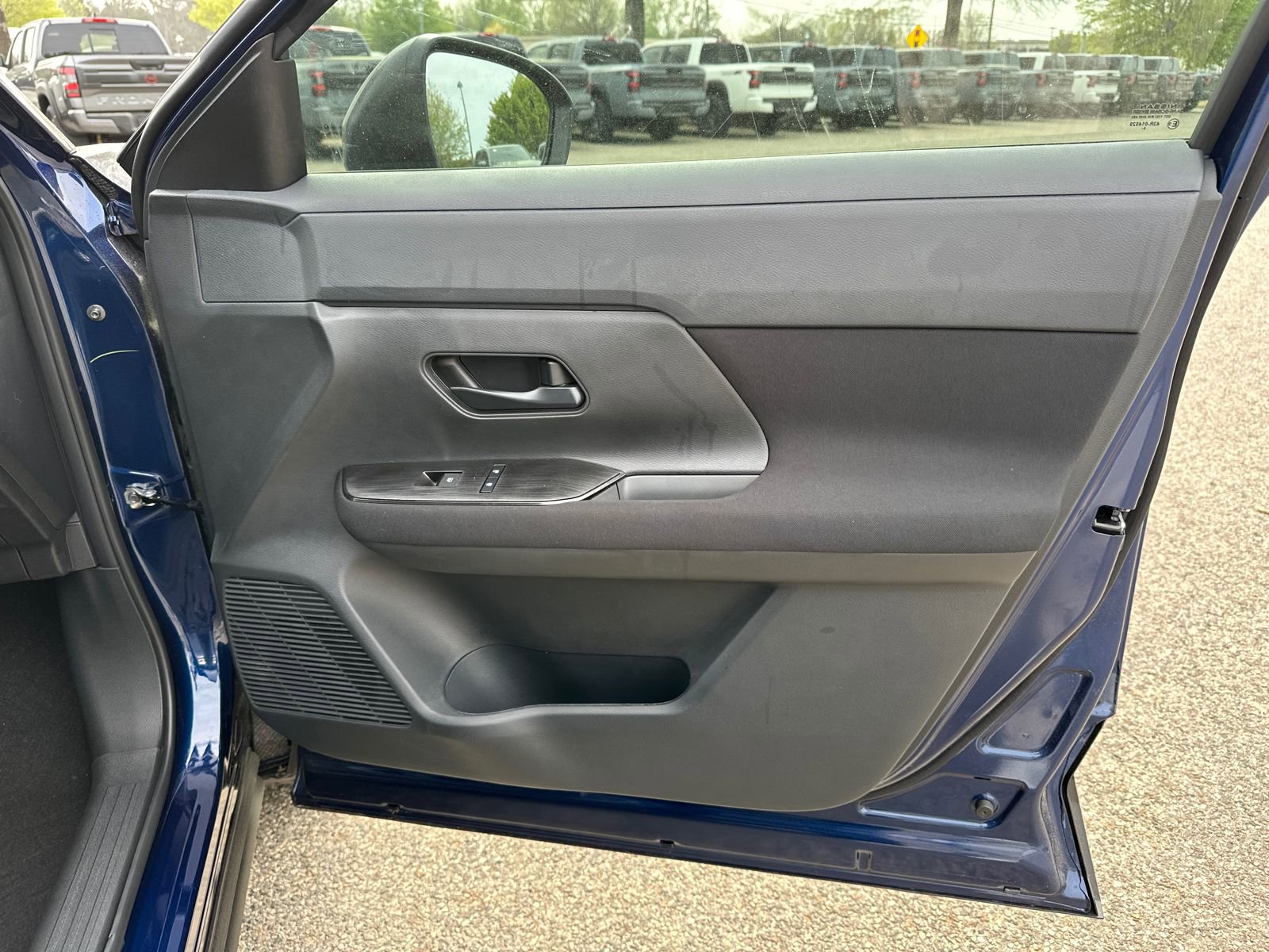 New 2026 Nissan Kicks S image 12