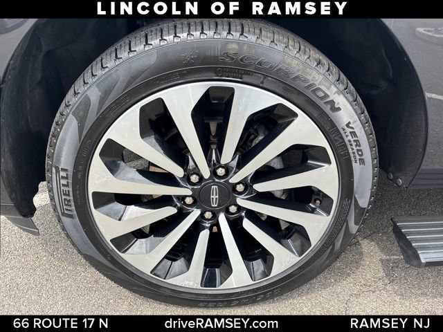 Used 2024 Lincoln Navigator L Reserve AWD/4WD image 27