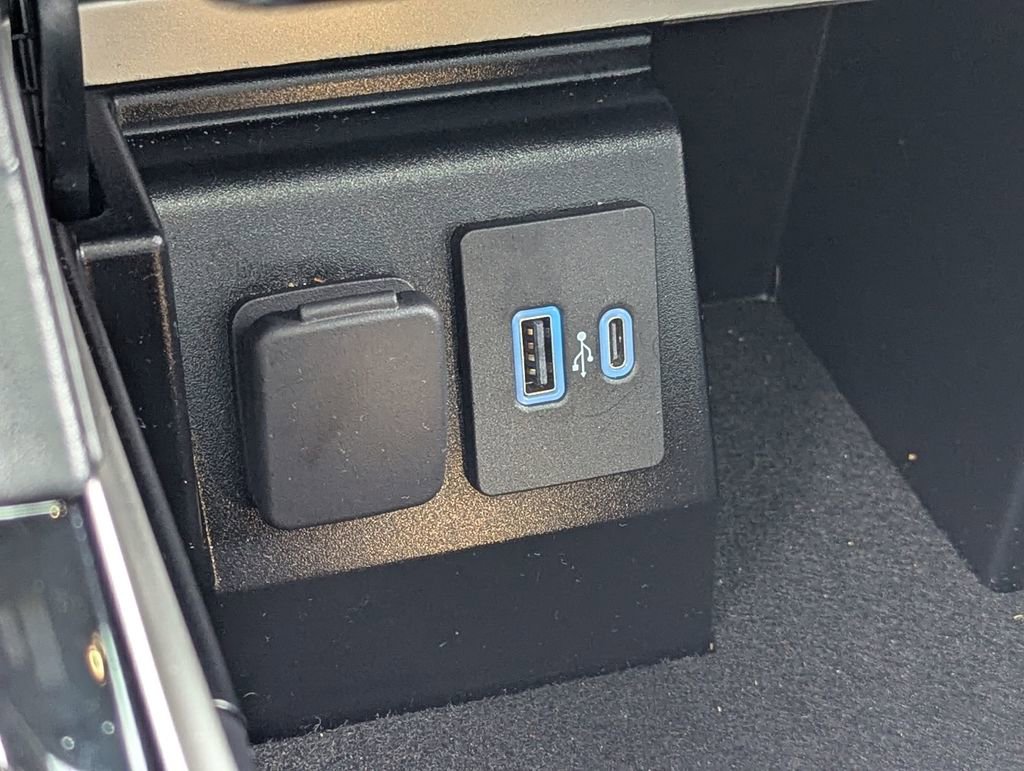 Used 2022 Ford Explorer ST w/ Equipment Group 401A image 22