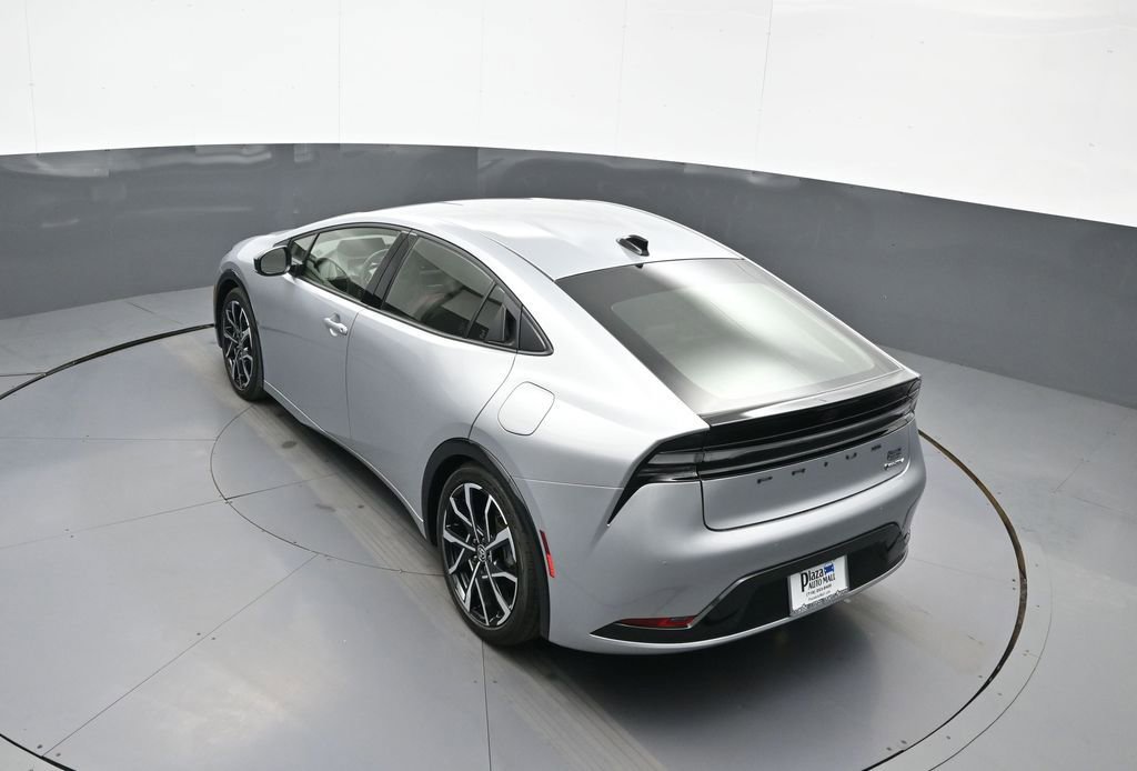 New 2026 Toyota Prius Plug-In Hybrid FWD image 40