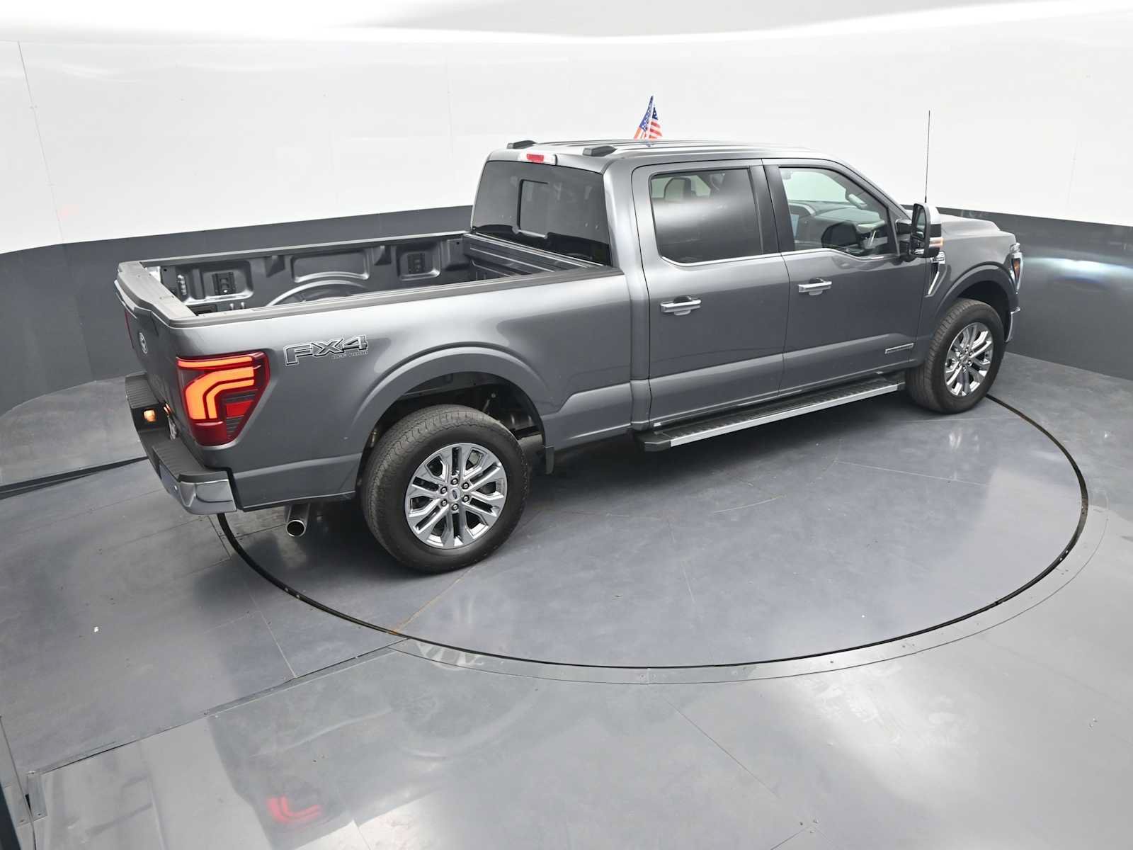 Used 2025 Ford F150 Lariat w/ Equipment Group 502A High AWD/4WD image 38