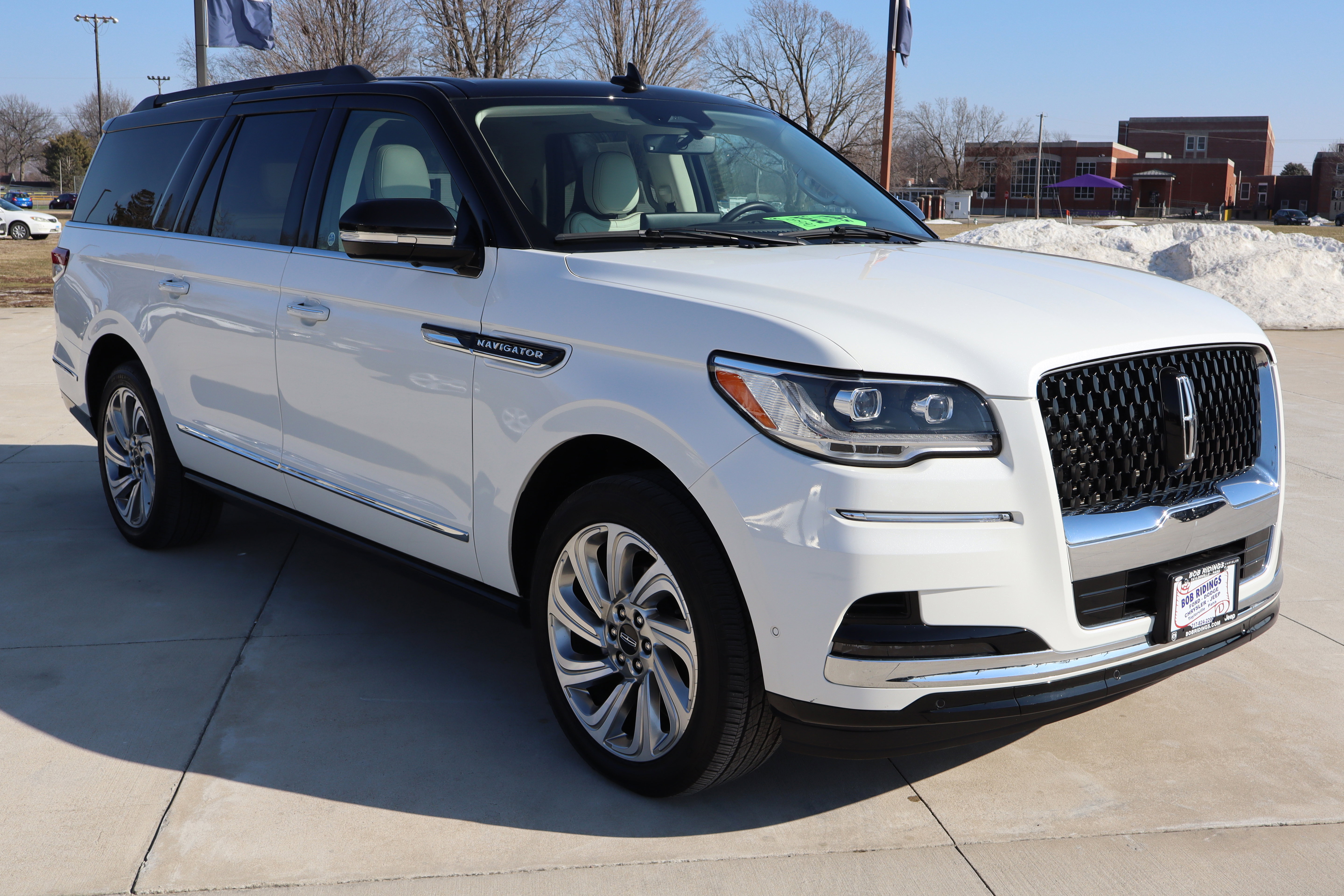 Used 2024 Lincoln Navigator L Black Label AWD/4WD image 4